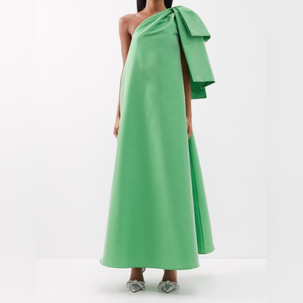 Bernadette Winnie One-Shoulder Taffeta Gown in Green